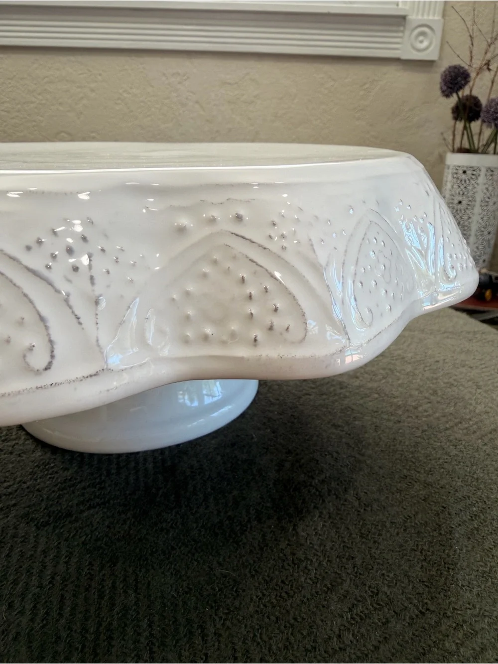 Sweet Ceramics Italy White Pedestal Cake Stand 13”x5”
